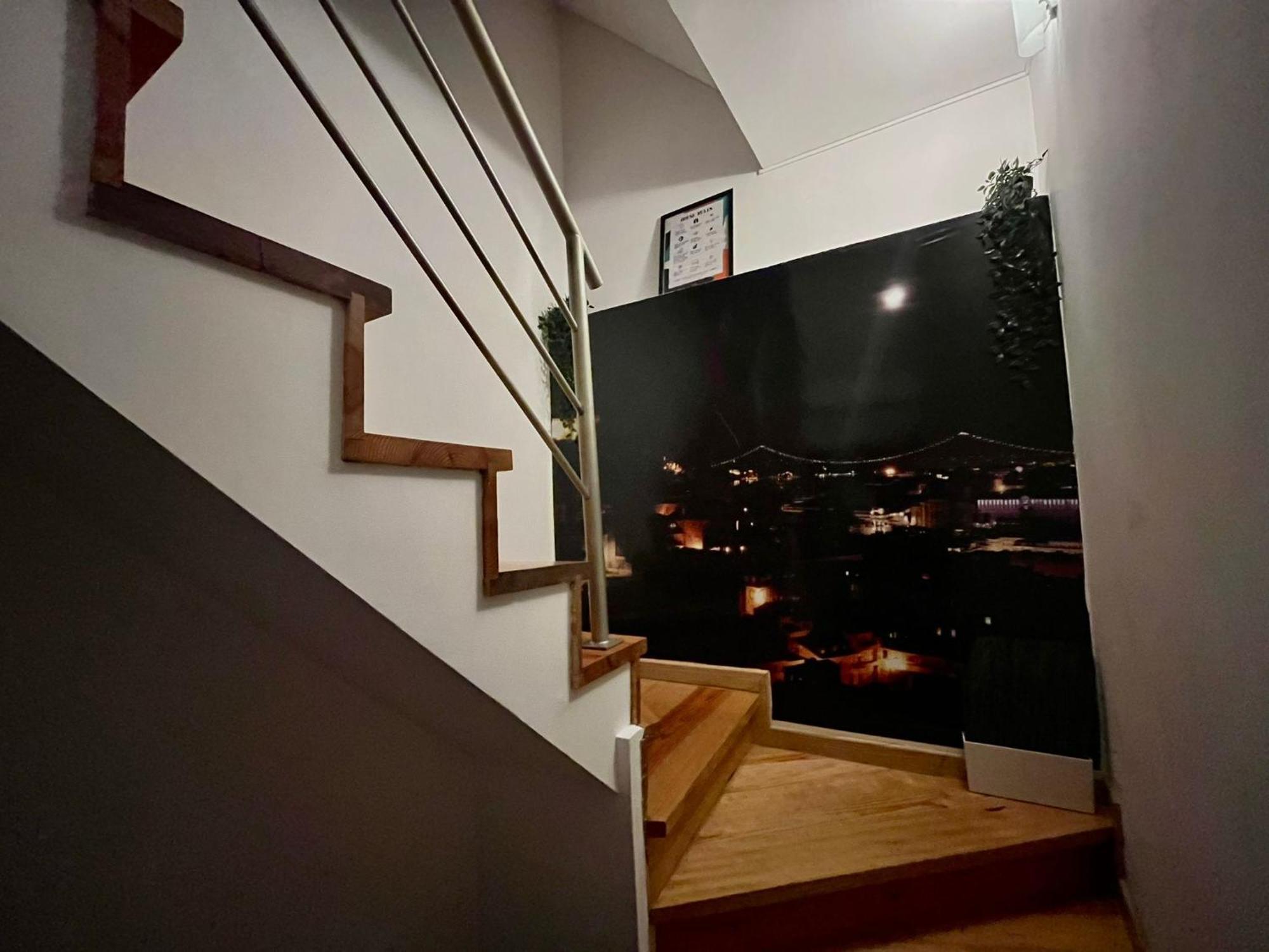 2 Bedroom, 2 Bathroom Apartment - Travessa Da Madalena Lisbon Bagian luar foto